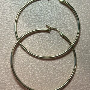 18K Gold Hoop Earrings